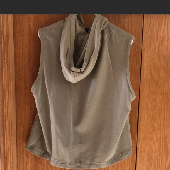 Womens HD Jacket - Picture 2 of 10